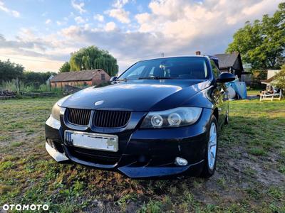 BMW Seria 3 320i