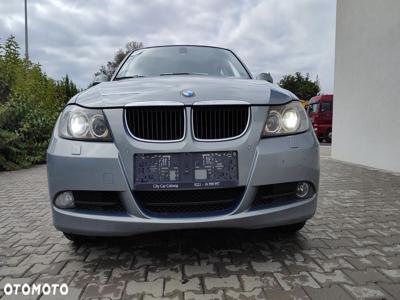 BMW Seria 3 320i