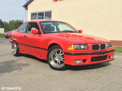 BMW Seria 3 325i