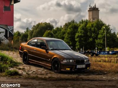 BMW Seria 3 325i