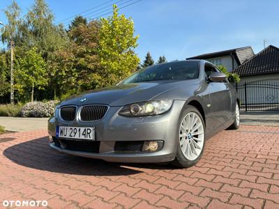 BMW Seria 3 325i