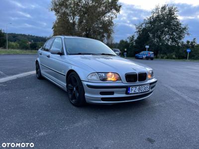 BMW Seria 3 325i