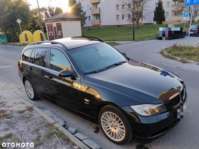 BMW Seria 3 325xi