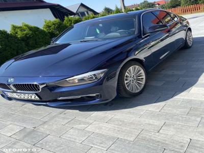 BMW Seria 3 328i Luxury Line