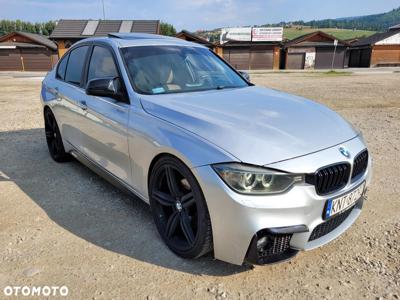 BMW Seria 3 328i Sport-Aut Luxury Line