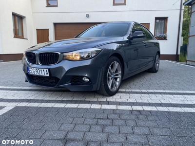 BMW Seria 3 328i Touring xDrive Sport Line