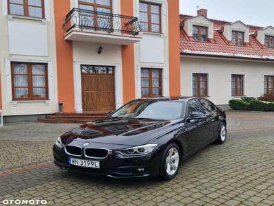 BMW Seria 3 328i xDrive