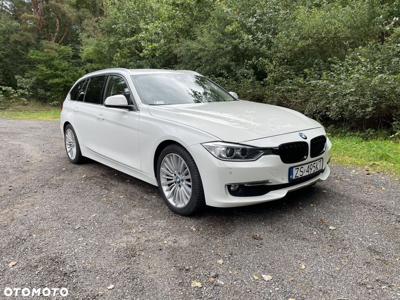 BMW Seria 3 330d Luxury Line