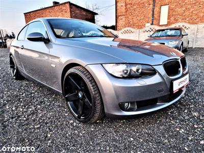 BMW Seria 3 330i Coupe Edition Exclusive