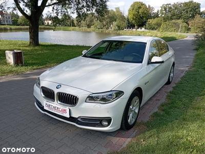 BMW Seria 5 520d Luxury Line