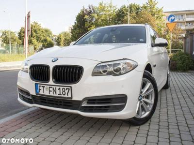 BMW Seria 5 520d Sport Line