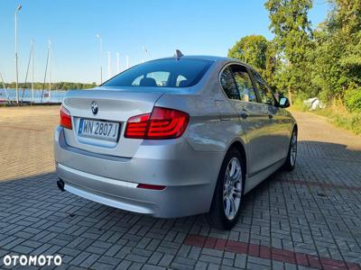 BMW Seria 5 523i Sport-Aut