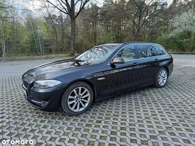 BMW Seria 5 523i Touring Sport-Aut