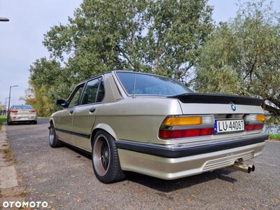 BMW Seria 5 525 i