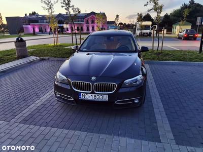 BMW Seria 5 525d xDrive Luxury Line