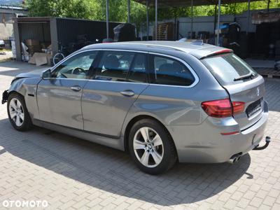 BMW Seria 5 525d xDrive Luxury Line