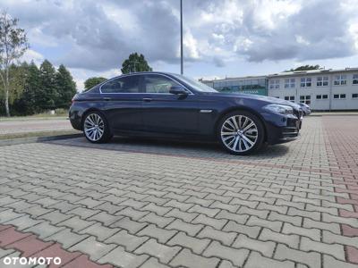 BMW Seria 5 528i xDrive Luxury Line