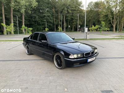 BMW Seria 7 728i L