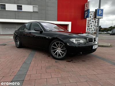 BMW Seria 7 745i