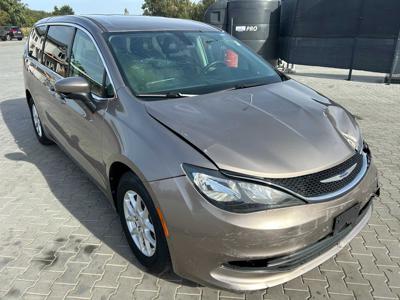 Chrysler Pacifica LX Auto na miejscu w Polsce