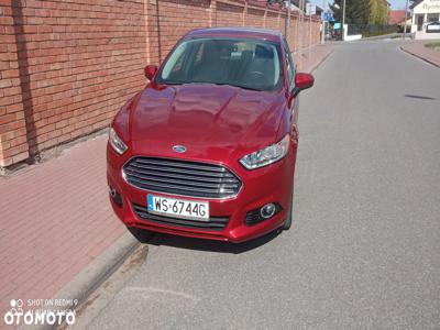 Ford Mondeo 2.0 Hybrid CVT