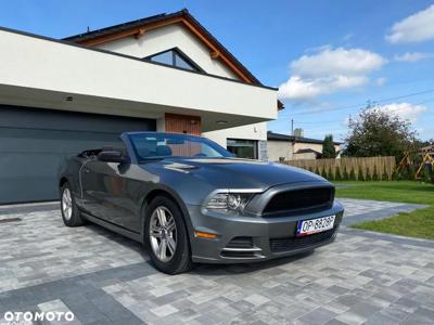 Ford Mustang 3.7 V6 Premium