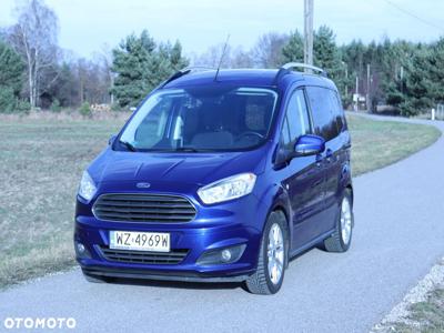 Ford Tourneo Courier 1.0 EcoBoost Titanium