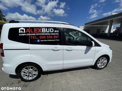 Ford Tourneo Courier 1.5 TDCi Titanium