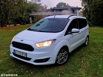 Ford Tourneo Courier 1.5 TDCi Titanium