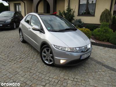 Honda Civic 1.8i-VTEC Automatik Executive