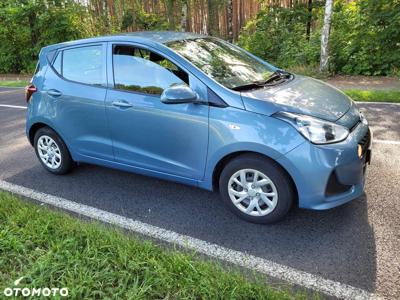 Hyundai i10 1.0 blue