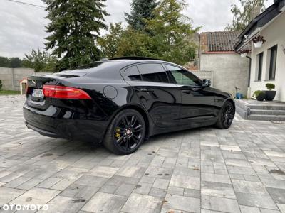 Jaguar XE 2.0 D Prestige