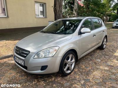 Kia Ceed Cee'd 1.6 Comfort +