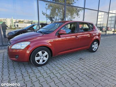 Kia Ceed Cee'd 1.6 Crdi Comfort +