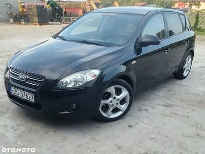 Kia Ceed Cee'd 2.0 crdi Comfort +