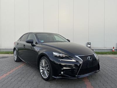 Lexus is300H Hybrid