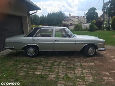 Mercedes-Benz 280