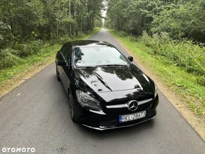 Mercedes-Benz CLA 180 7G-DCT AMG Line