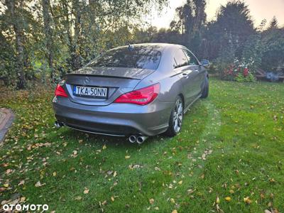 Mercedes-Benz CLA 180 AMG Line