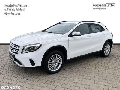 Mercedes-Benz GLA 180 7G-DCT Style