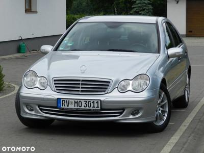 Mercedes-Benz Klasa C 180 T Kompr Classic