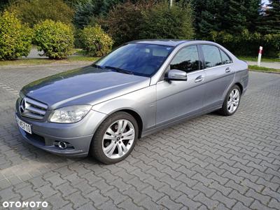 Mercedes-Benz Klasa C 200 CDI DPF Automatik BlueEFFICIENCY Avantgarde