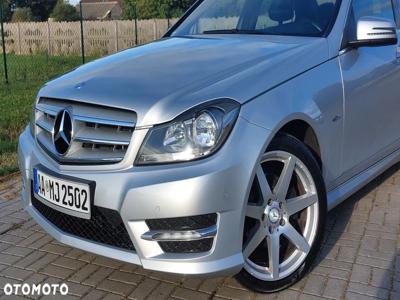 Mercedes-Benz Klasa C 200 CGI BlueEff Avantgarde