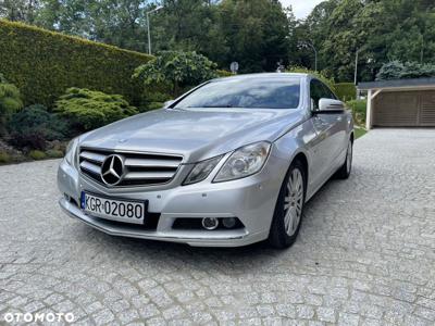 Mercedes-Benz Klasa E 220 CDI DPF Coupe BlueEFFICIENCY Automatik Avantgarde