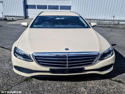 Mercedes-Benz Klasa E 220 d T 9G-TRONIC