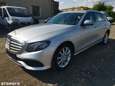 Mercedes-Benz Klasa E 220 d T 9G-TRONIC Avantgarde