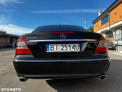 Mercedes-Benz Klasa E 320 CDI 7G-TRONIC Avantgarde DPF