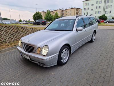 Mercedes-Benz Klasa E 320 T CDI Elegance