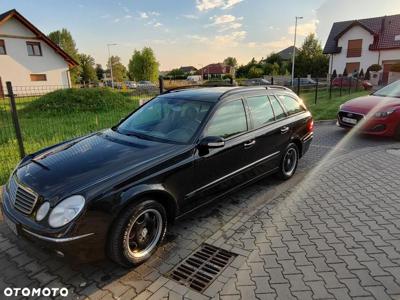 Mercedes-Benz Klasa E 320 T Elegance