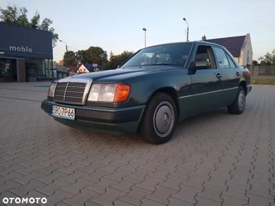 Mercedes-Benz W124 (1984-1993)